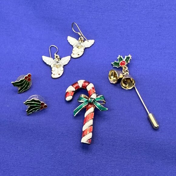 Christmas Lot:  Angel Earrings, Bell/Holly Pin; Candy Cane Pin & Holly Earrings - Picture 2 of 7